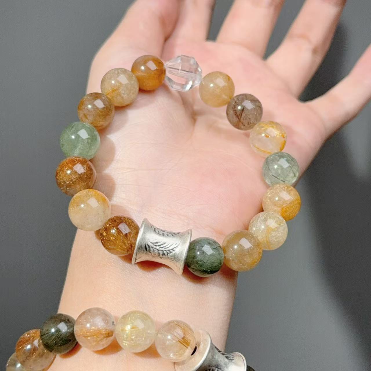 001 Large beads, high quality bracelet.