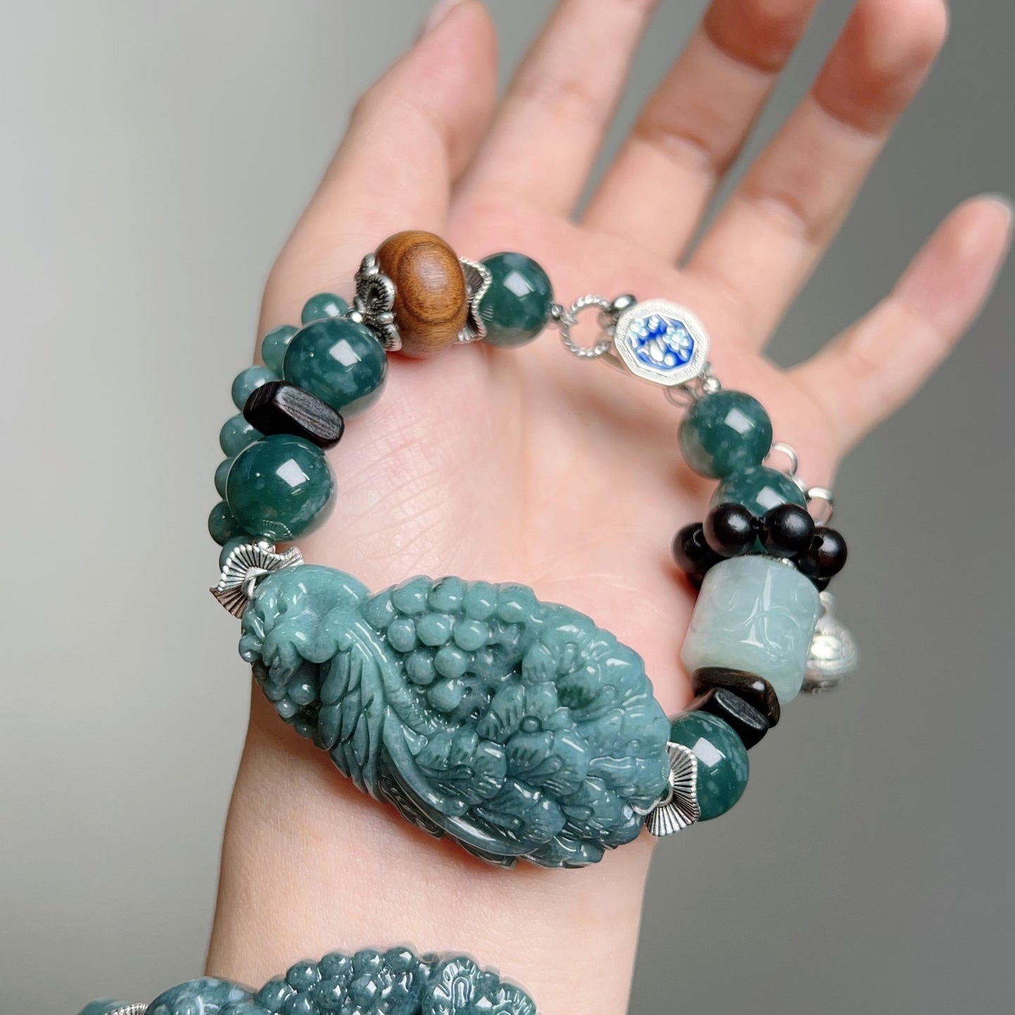 001 Large beads, high quality bracelet.