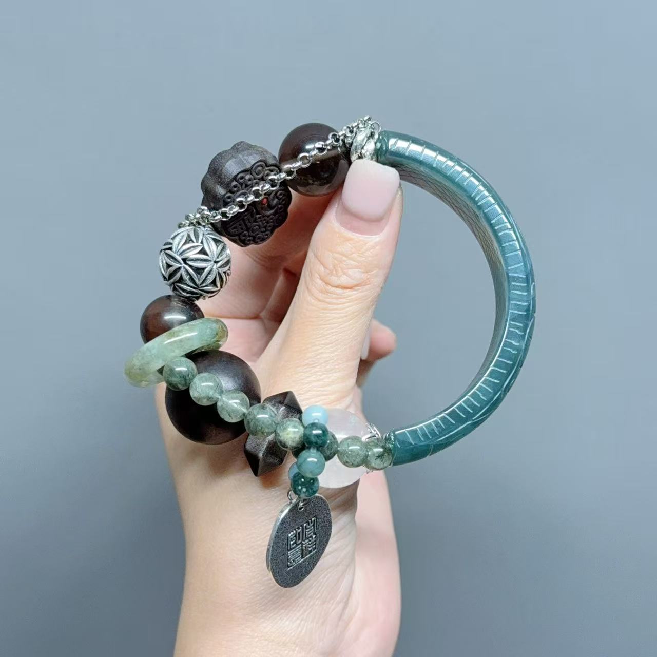 001 Large beads, high quality bracelet.