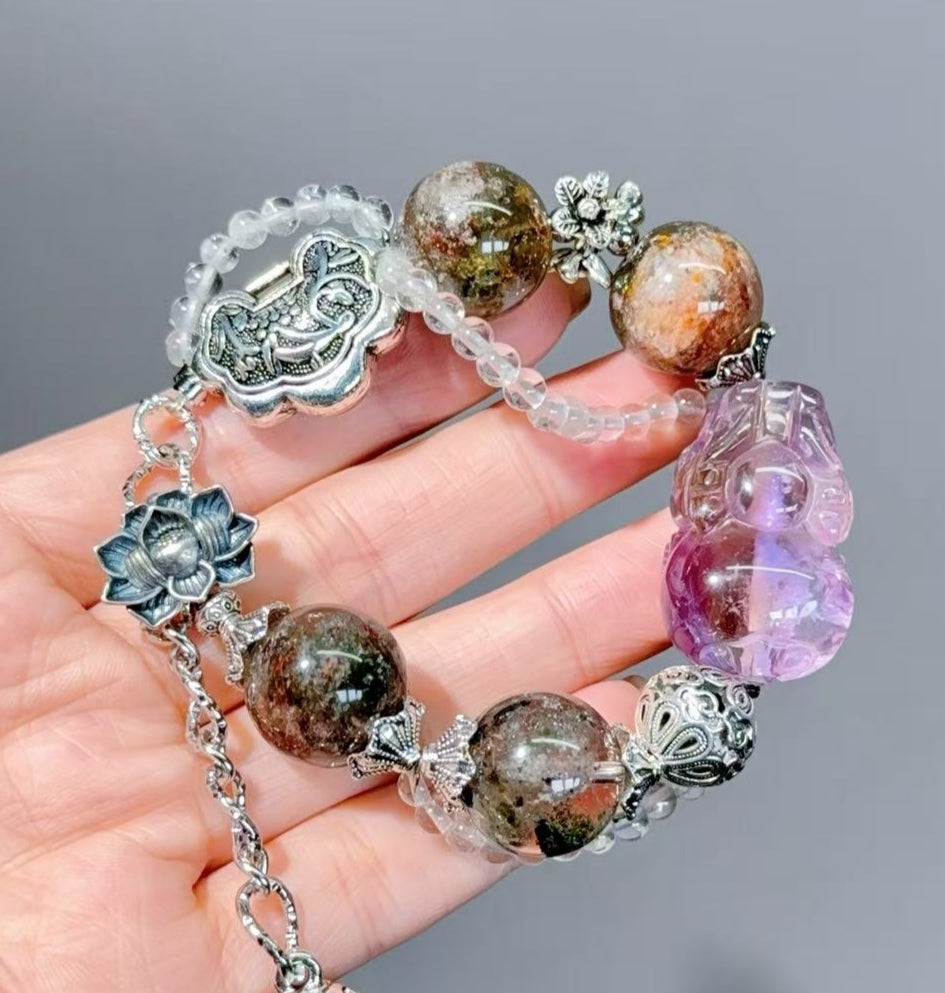 001 Large beads, high quality bracelet.