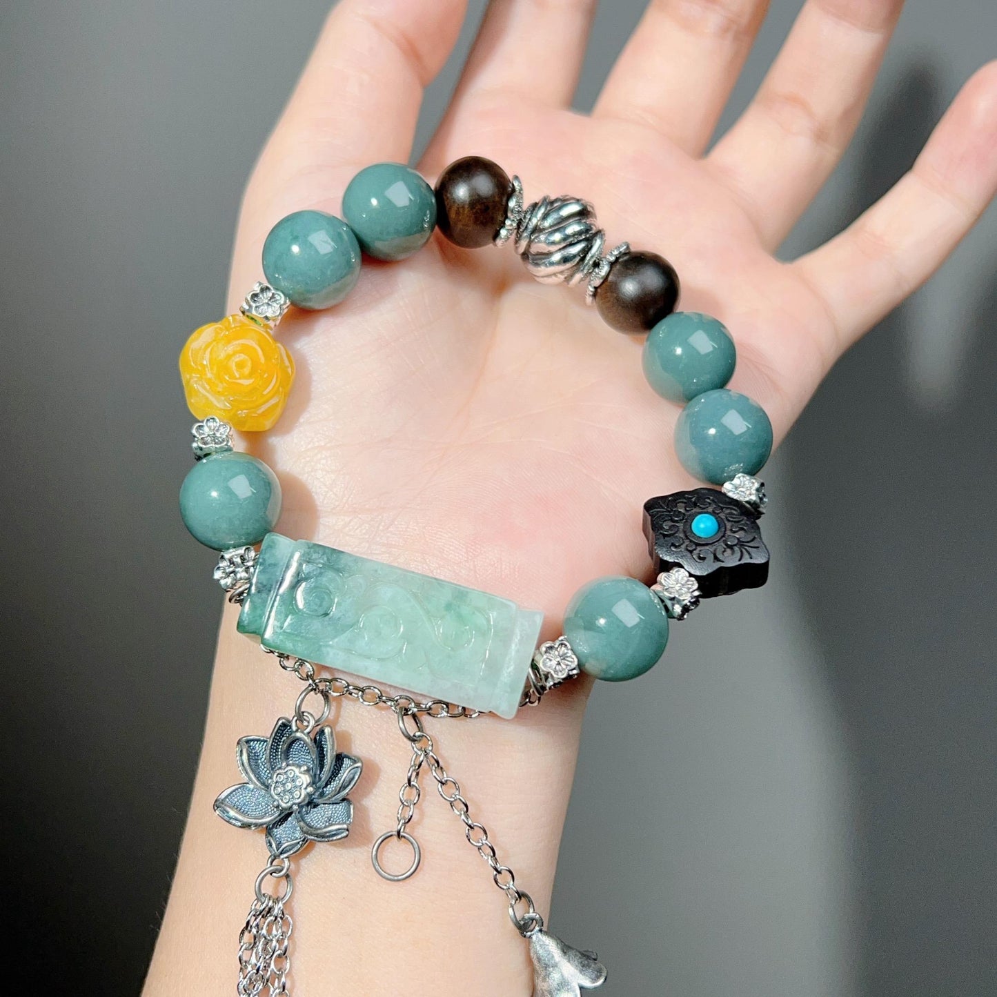 001 Large beads, high quality bracelet.