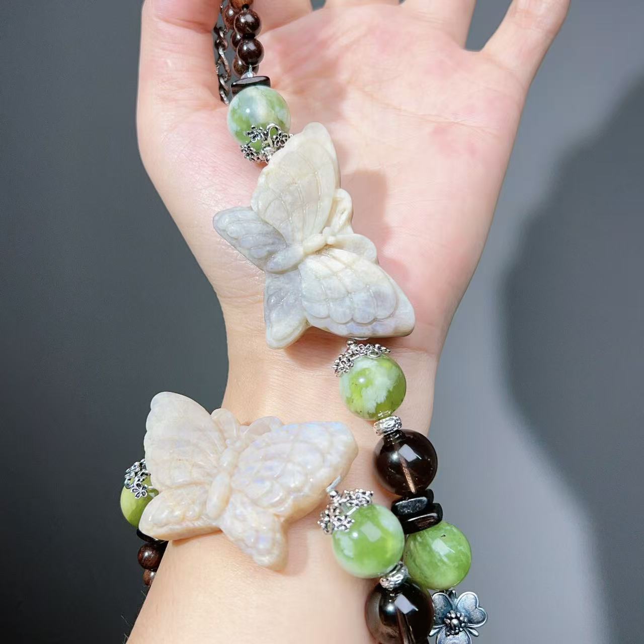 001 Large beads, high quality bracelet.