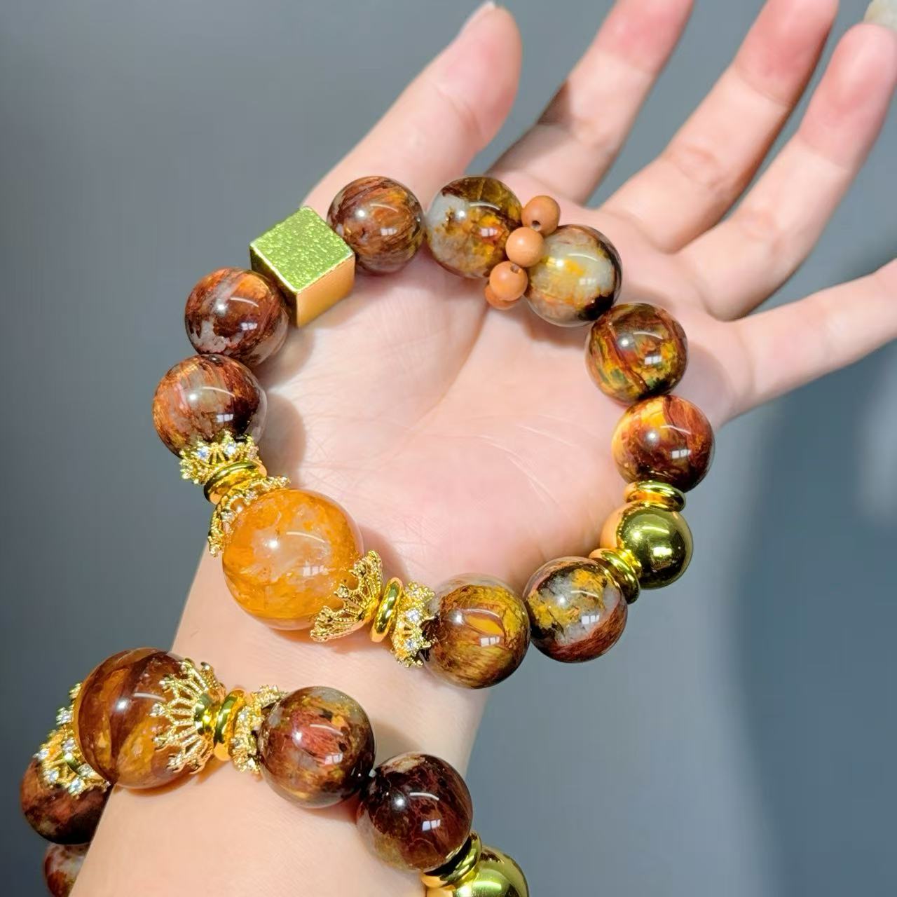 001 Large beads, high quality bracelet.