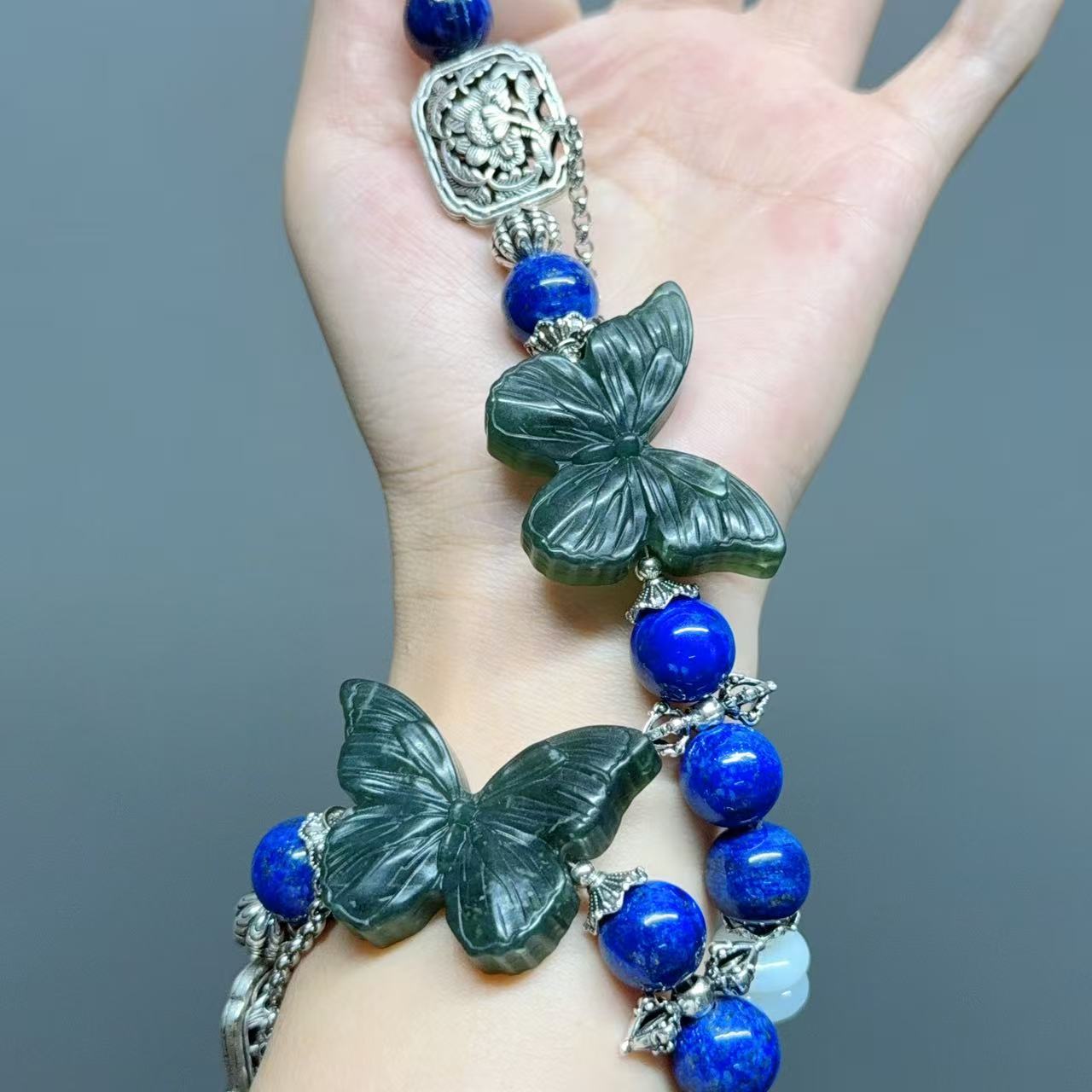 001 Large beads, high quality bracelet.