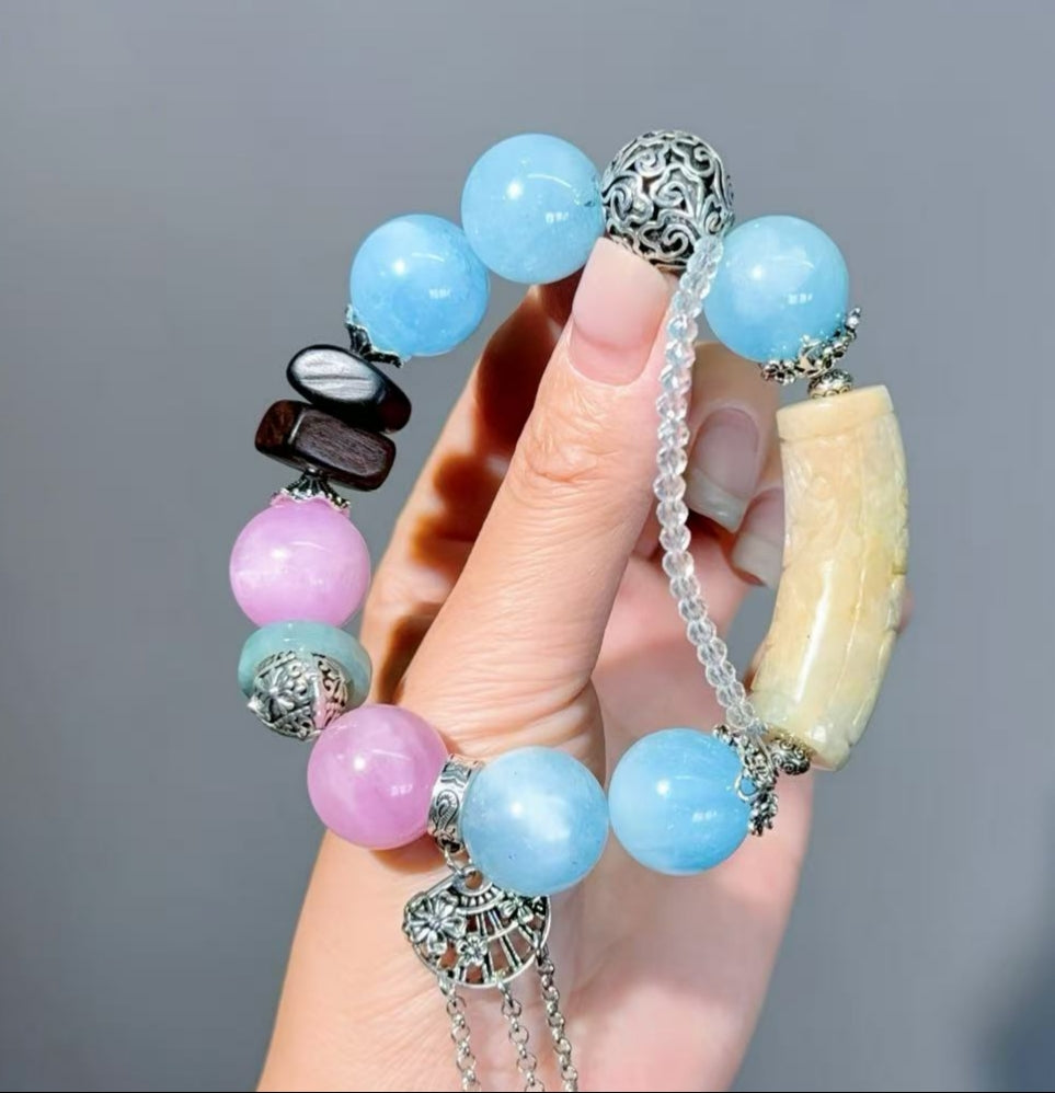 001 Large beads, high quality bracelet.
