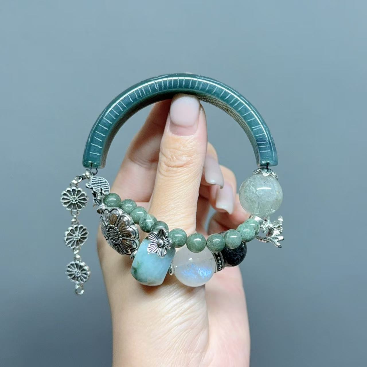 001 Large beads, high quality bracelet.