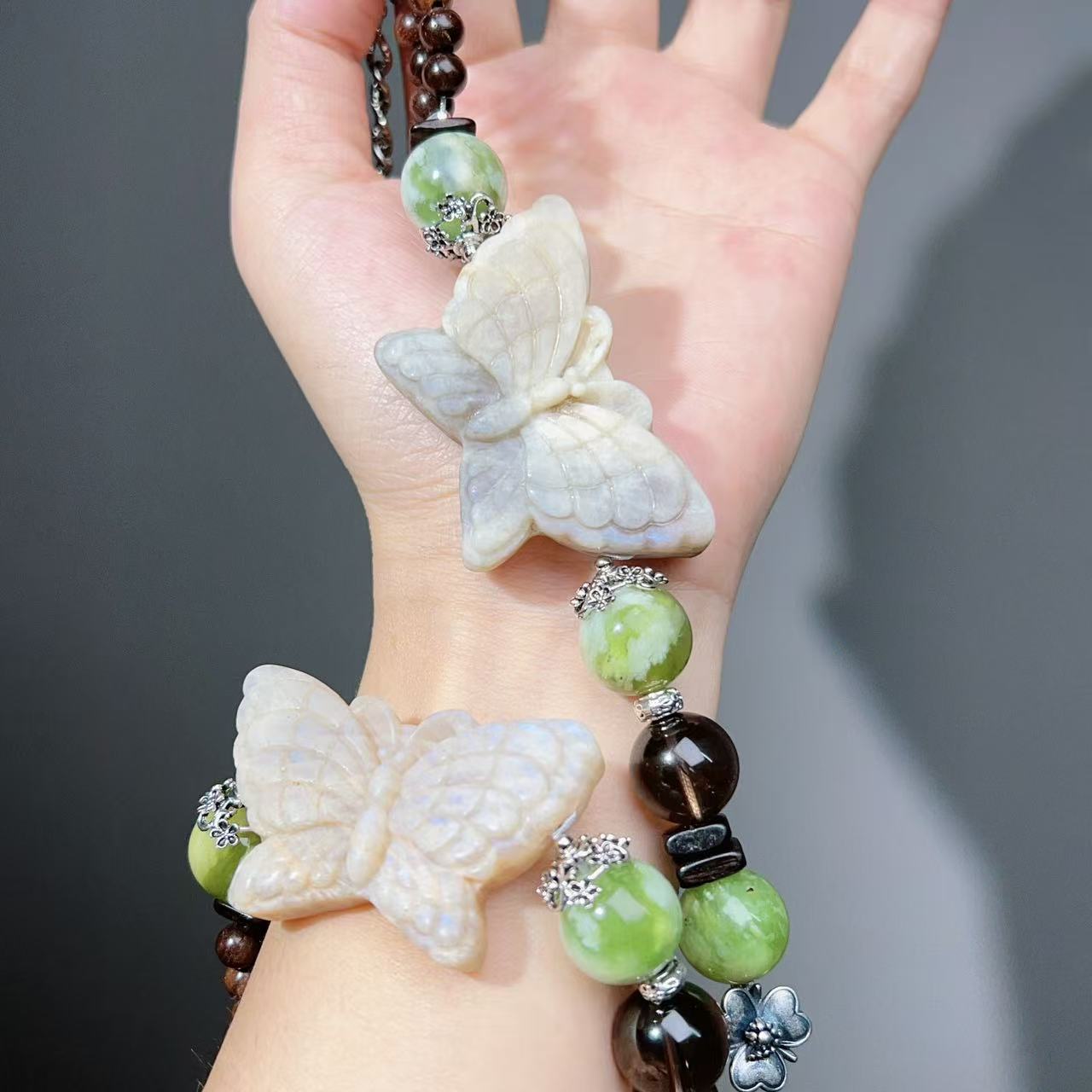 001 Large beads, high quality bracelet.