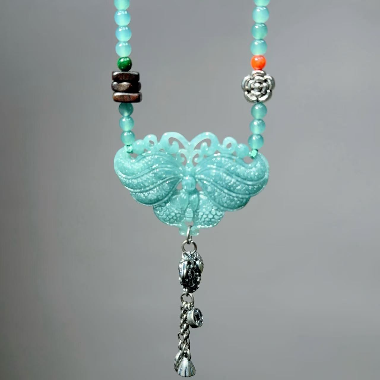 037 jadeite Lucky Charm Pendant2025 Energy High Quality Fashion Jewelry Feng Shui Beads Magnetic Gift