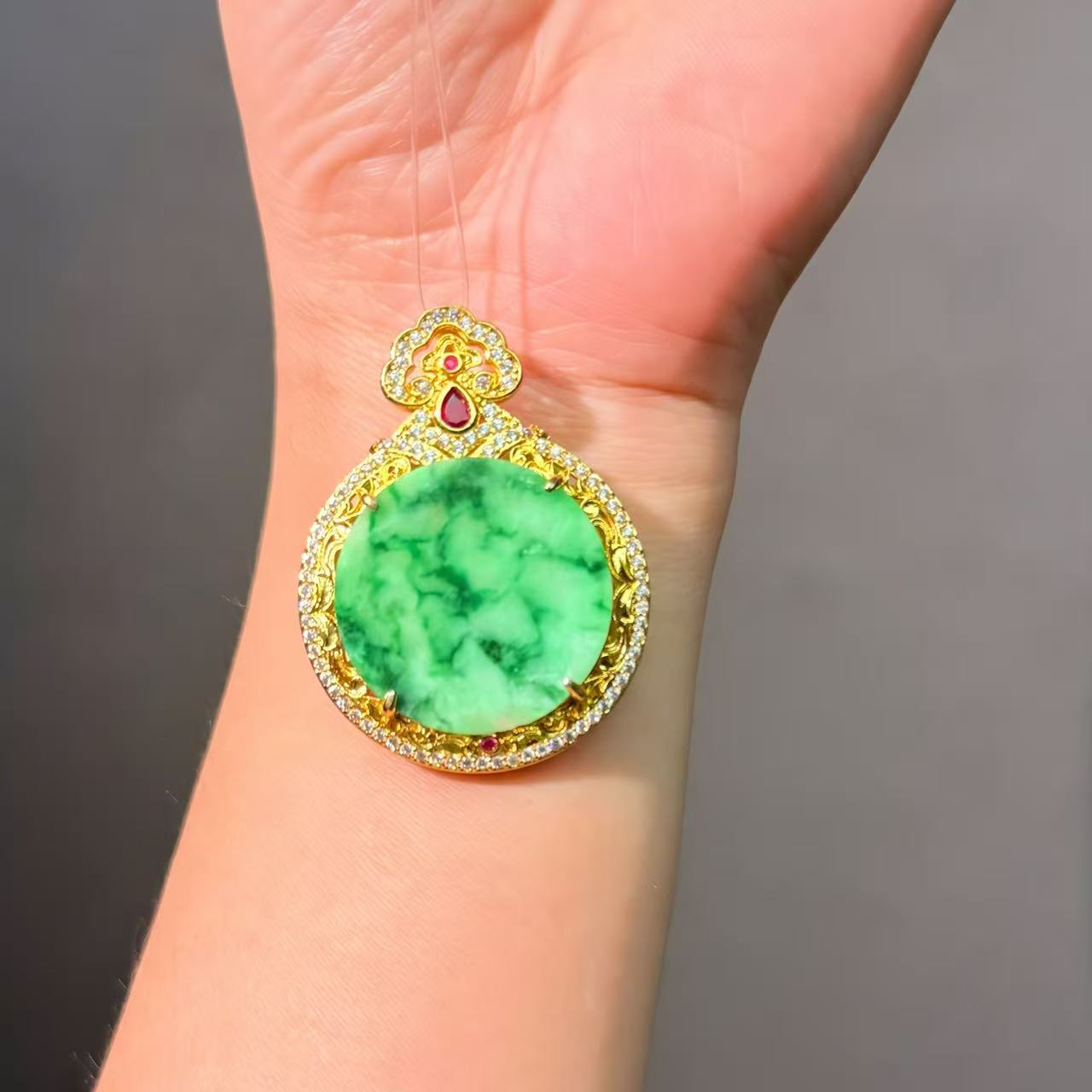 037 jadeite Lucky Charm Pendant2025 Energy High Quality Fashion Jewelry Feng Shui Beads Magnetic Gift