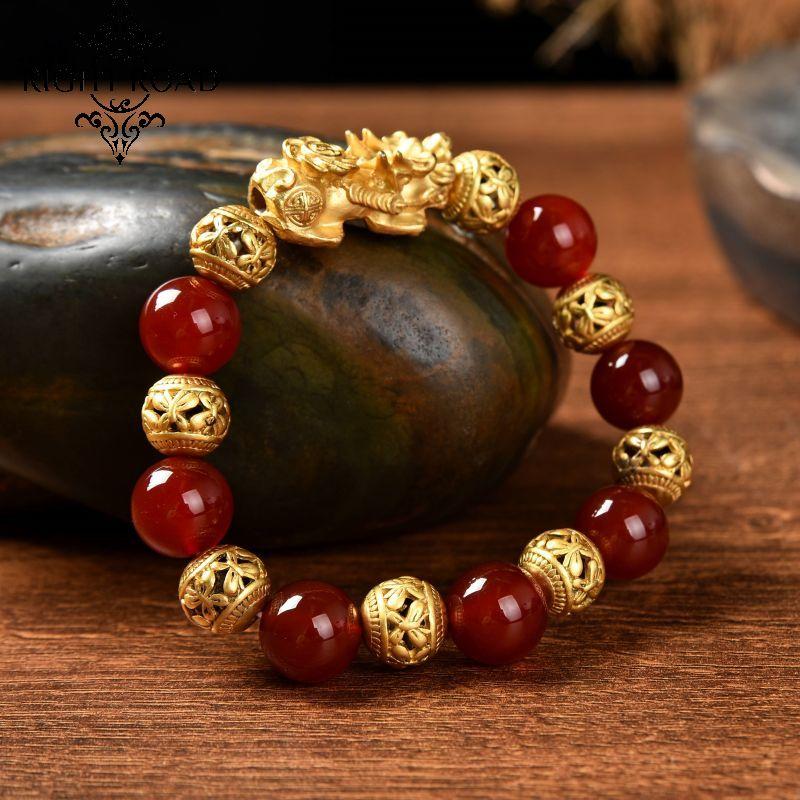 009 Crystal Jewelry Bracelet Bead Bracelet Lucky Charm Red agate beads piyao bracelet shipped within 24 hours