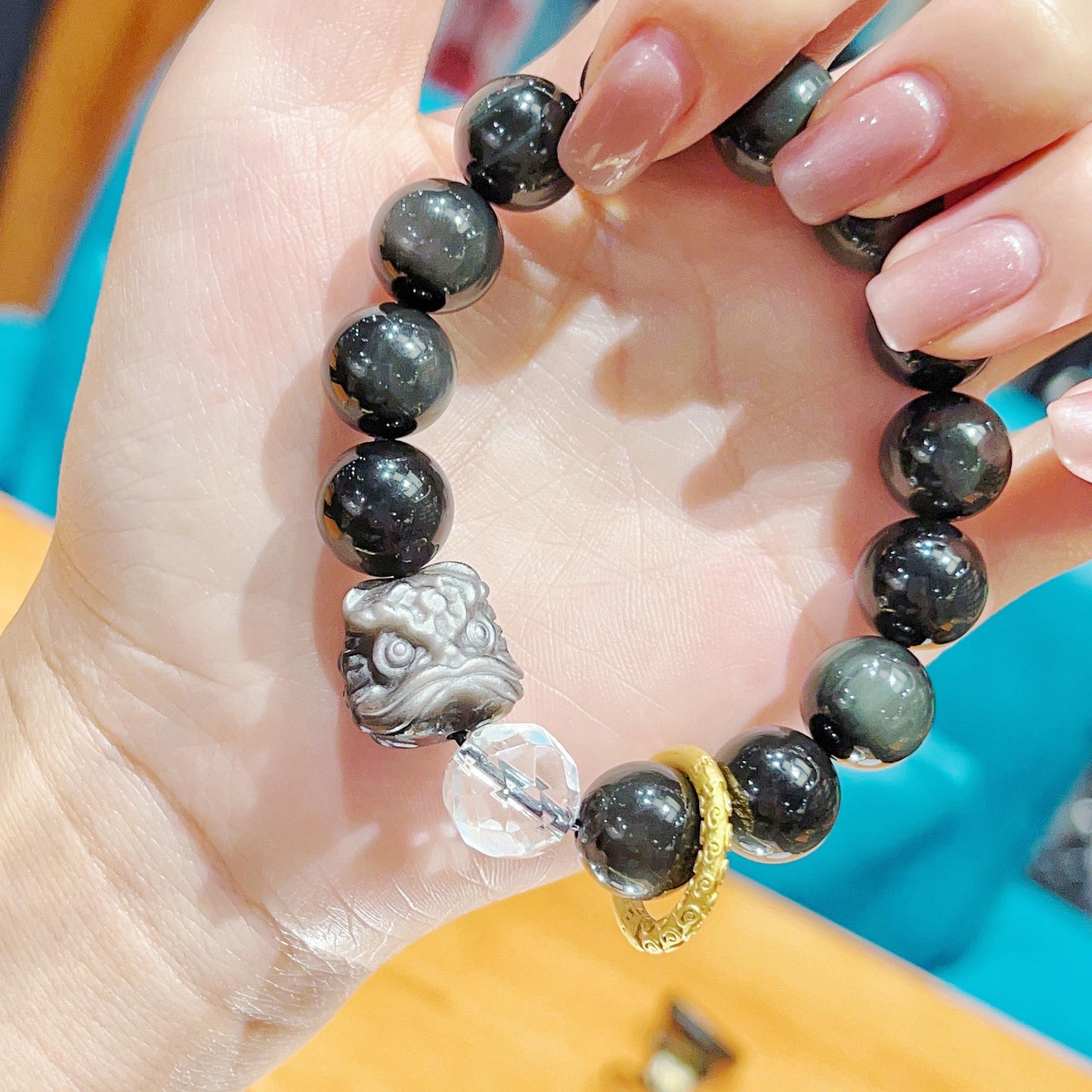 Obsidian Tai sui Lion Head Bracelet