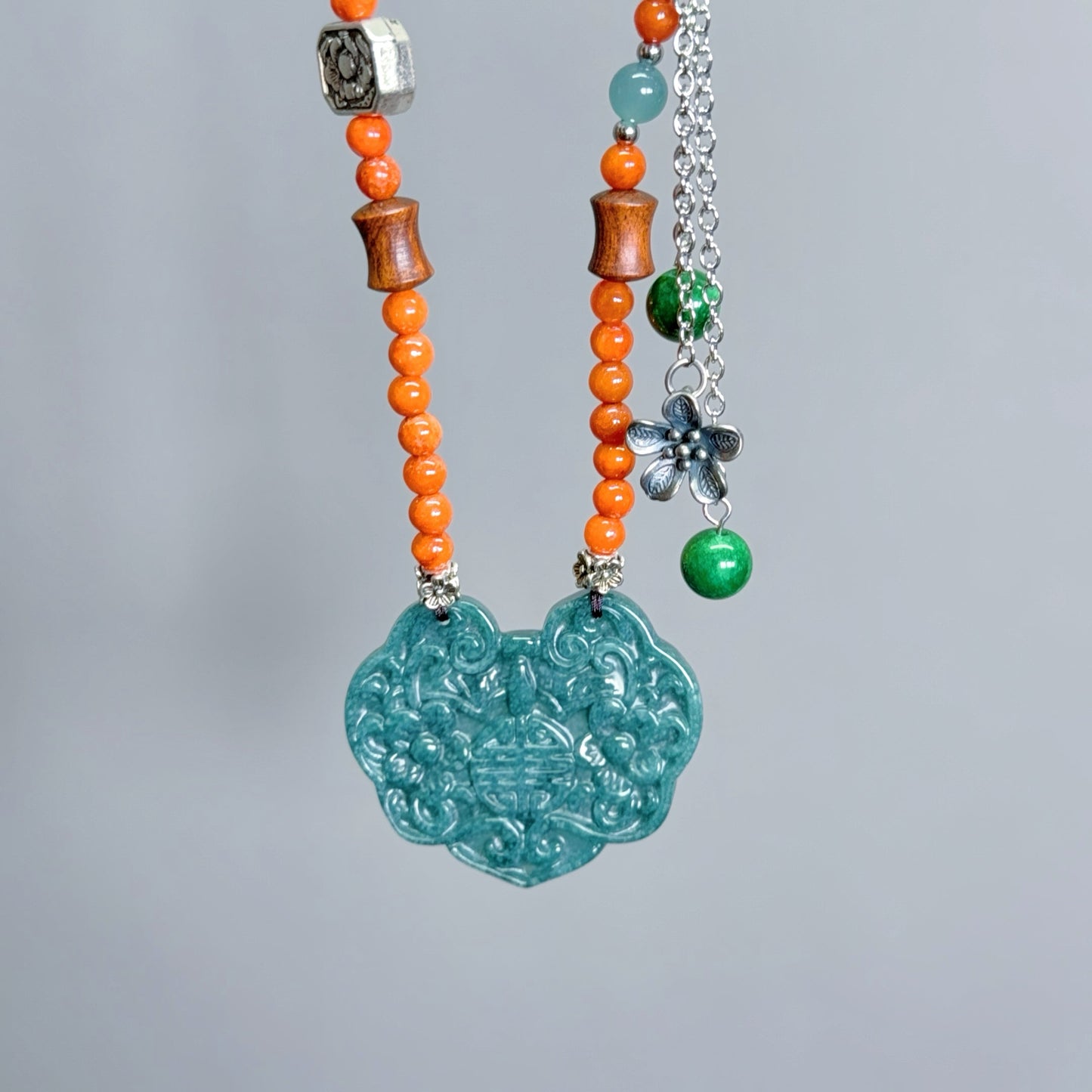 037 jadeite Lucky Charm Pendant2025 Energy High Quality Fashion Jewelry Feng Shui Beads Magnetic Gift