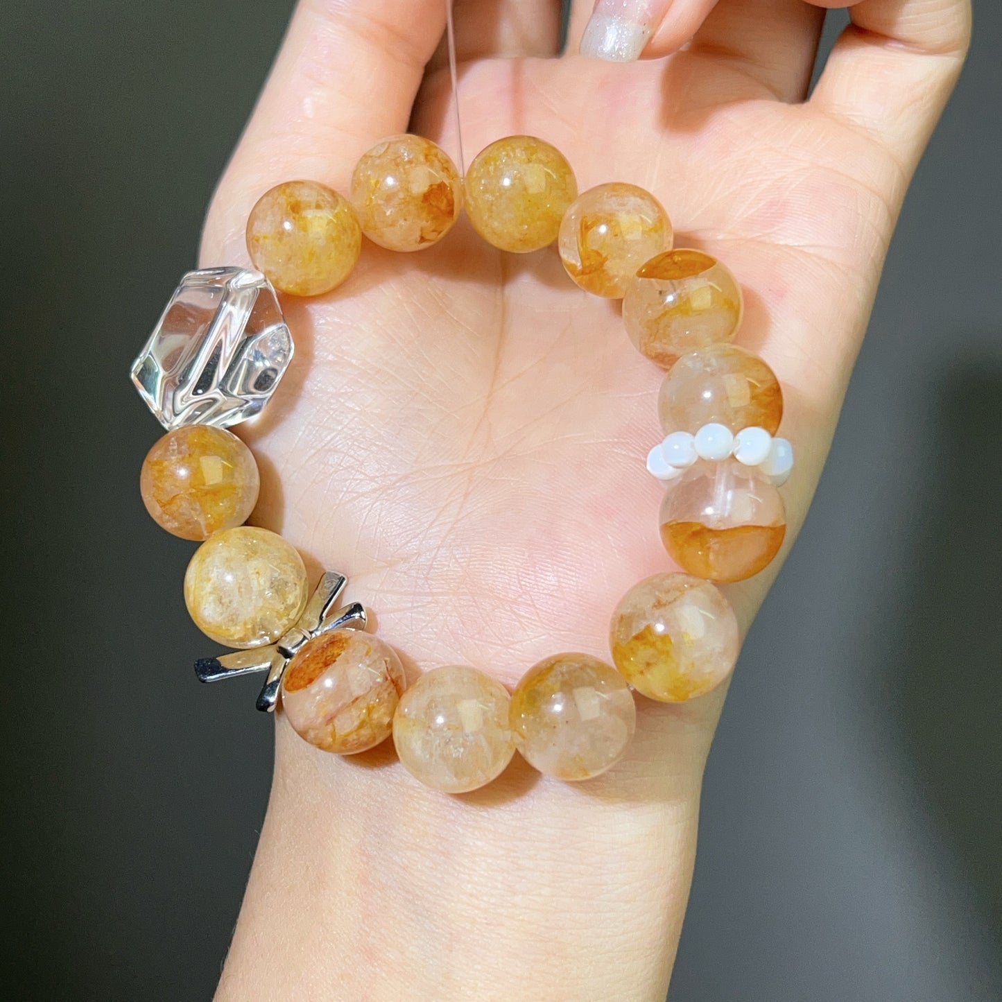 001 New arrival, special price. Large beads, high quality bracelet.