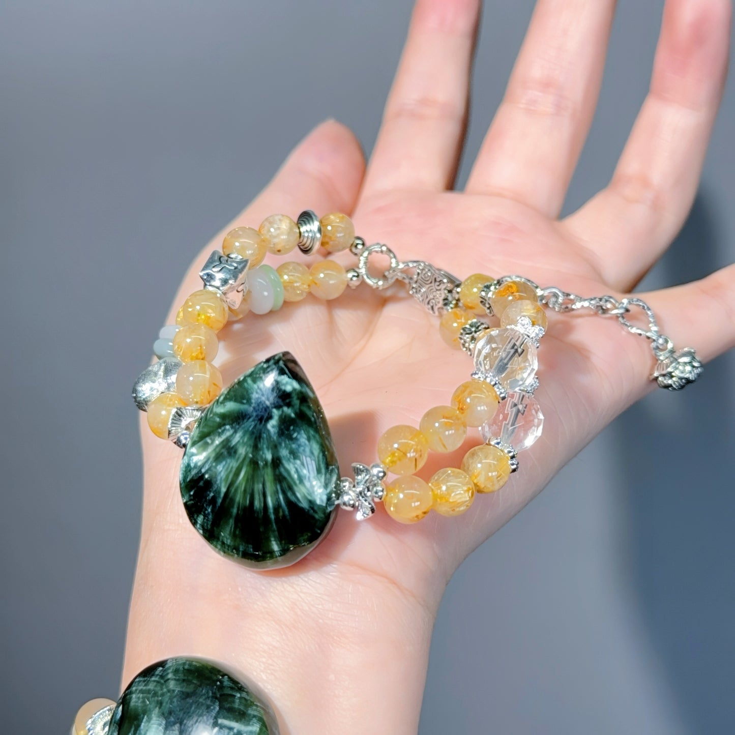 001 Large beads, high quality bracelet.