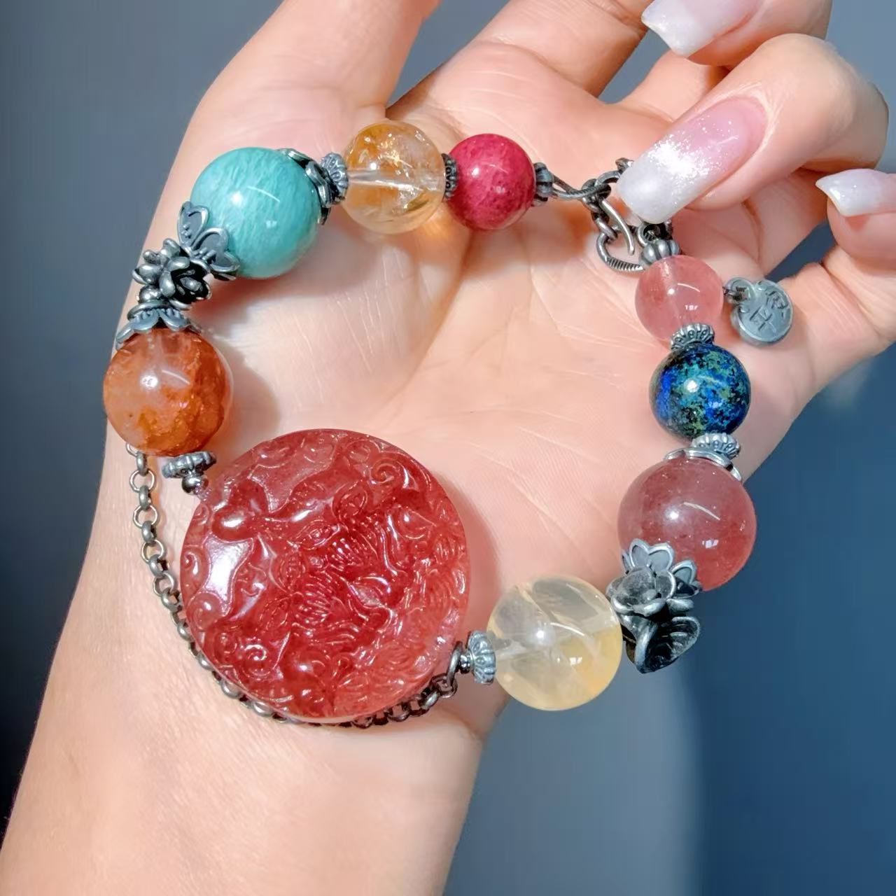 025 Strawberry Q Chrysocolla Hematoid Q High Quality Lucky Charm Bracelet Energy Feng Shui Bring Love Magnetic Gift