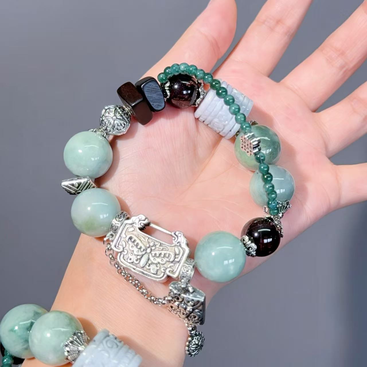 001 Large beads, high quality bracelet.