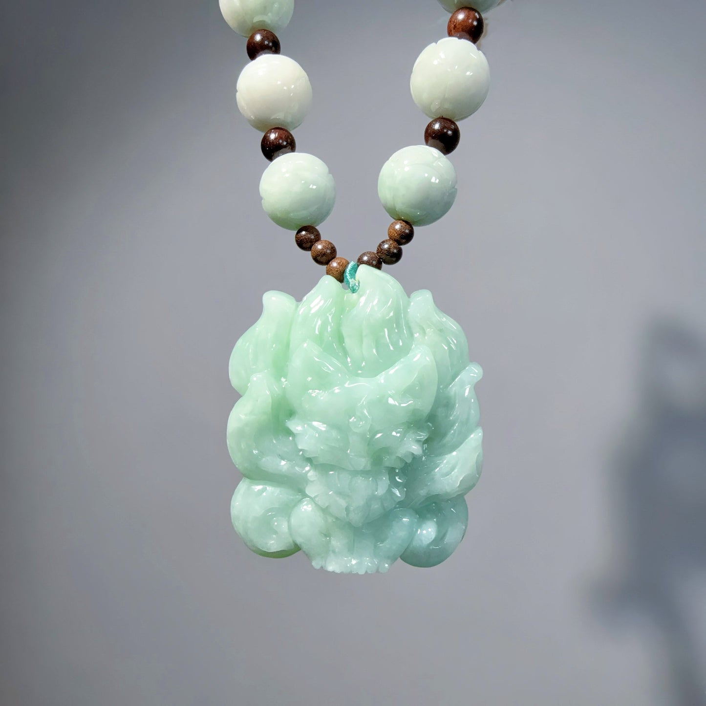 037 jadeite Lucky Charm Pendant2025 Energy High Quality Fashion Jewelry Feng Shui Beads Magnetic Gift