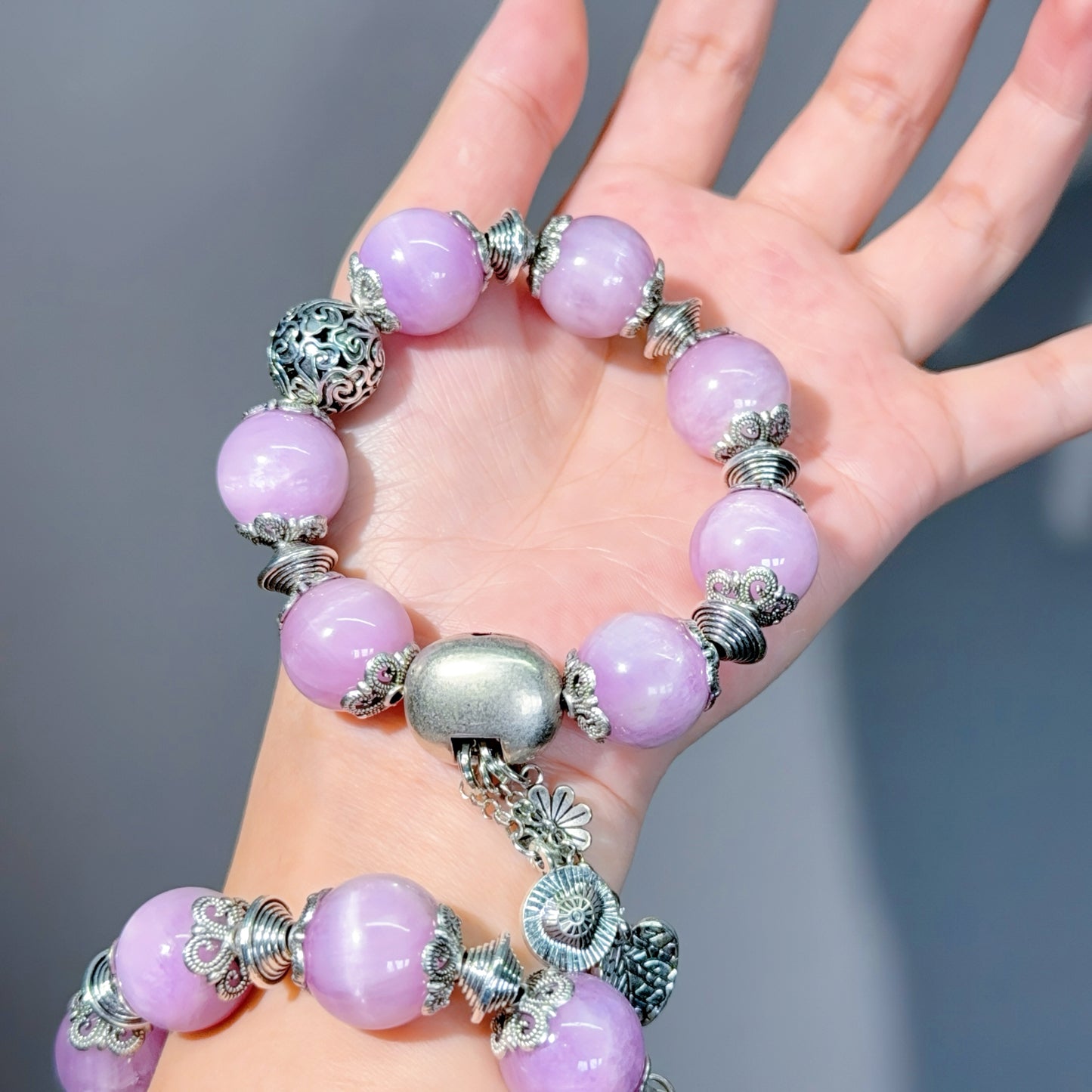 001 Large beads, high quality bracelet.