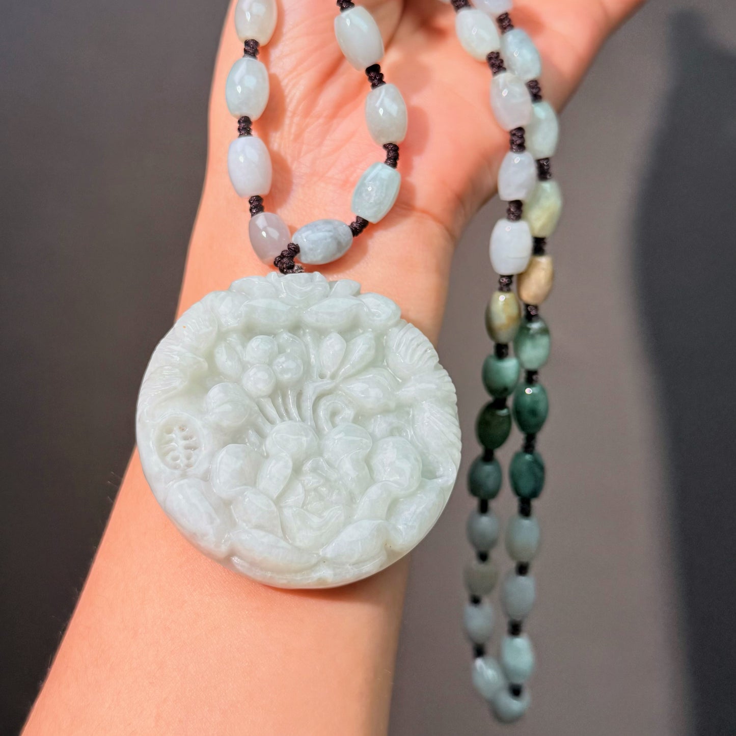 037 jadeite Lucky Charm Pendant2025 Energy High Quality Fashion Jewelry Feng Shui Beads Magnetic Gift